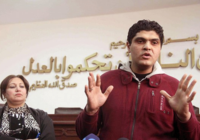 مواجهة بين طبيب كشف العذرية وسميرة إبراهيم 