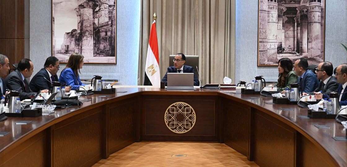 رئيس الوزراء يتابع عدداً من ملفات عمل صندوق مصر السيادي