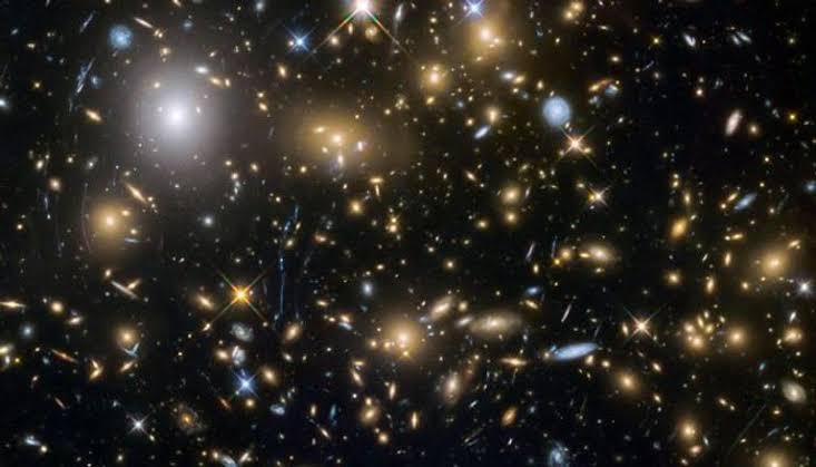 200,000 light-years away.. NASA publishes an image of stars that may reveal the first phase of the universe