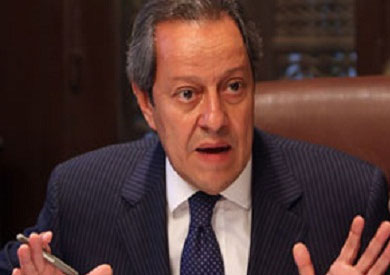 وزير الصناعة: نبحث بجدية اتخاذ إجراءات لاستخدام الفحم كمصدر للوقود 1 Mounir Fakhri Abdel Nour