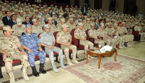 صدقى صبحى القائد العام للقوات المسلحة يلتقى بدراسى أكاديمية ناصر العسكرية العليا وكلية القادة والأركان