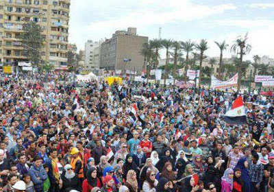 «الإنقاذ» تدعو إلى صلاة الجمعة عند «الاتحادية» والبقاء حتى الإفطار 1 ميدان التحرير