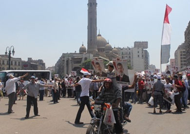 تظاهرات أمام مسجد الفتح - أرشيفية