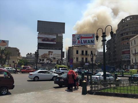 حريق هائل في عقار بالفجالة