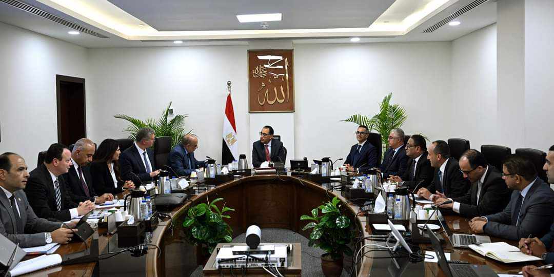 رئيس الوزراء يستعرض ملامح الخطة العاجلة للنهوض بالصناعة المصرية