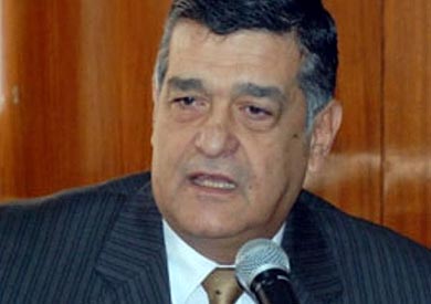 الدكتور نبيل حلمي- أستاذ القانون الدولي