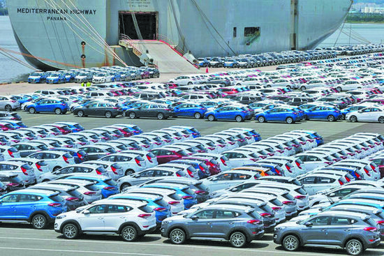60 % تراجعًا فى واردات مصر من السيارات الأوروبية