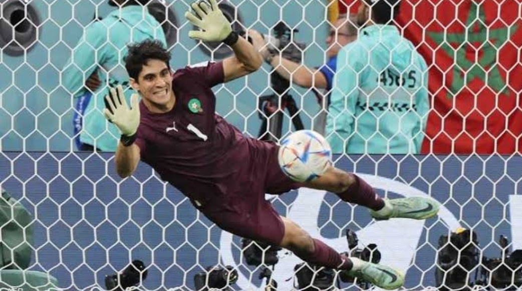 Moroccan Goalkeeper Yacine Bounou Competes for Prestigious ‘Yashin Award’ after World Cup Success